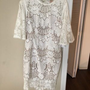 White lace bodycon dress